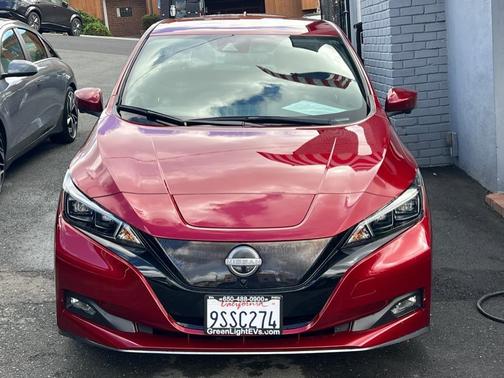 2025 Nissan Leaf SV PLUS