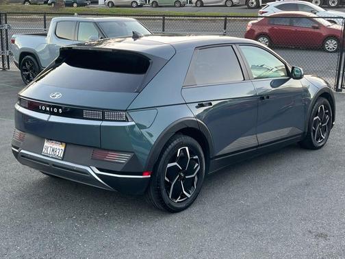 2024 Hyundai IONIQ 5 SEL