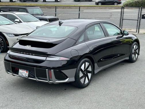 Onyx Black 2023 Hyundai IONIQ 6 SE