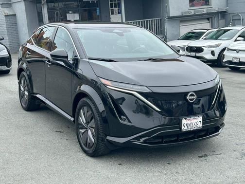 Black Diamond Pearl 2024 Nissan ARIYA VENTURE+