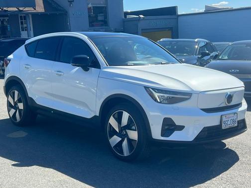 2023 Volvo C40 Recharge Pure Electric Twin Plus