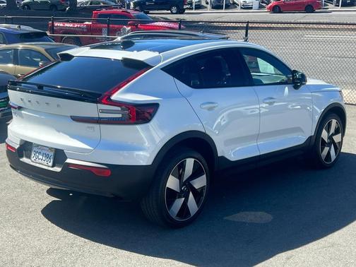 2023 Volvo C40 Recharge Pure Electric Twin Plus