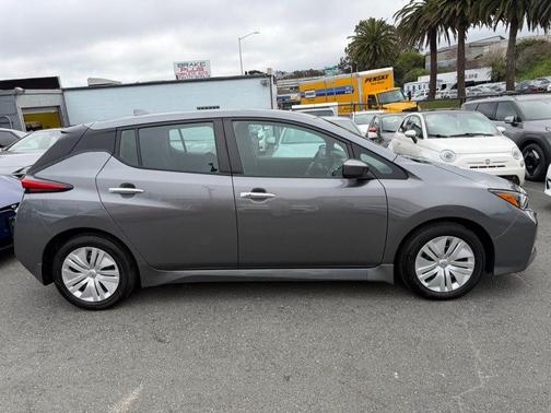 2024 Nissan Leaf S