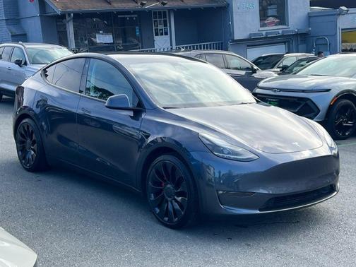 2022 Tesla Model Y Performance Dual Motor All-Wheel Drive