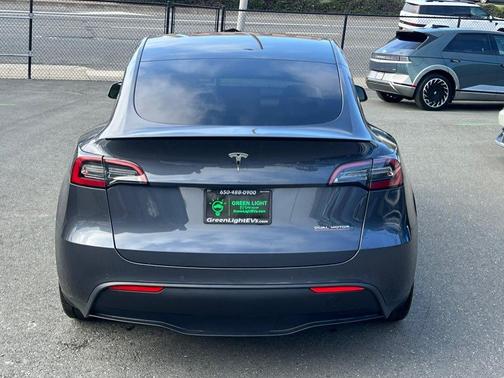 2022 Tesla Model Y Performance Dual Motor All-Wheel Drive