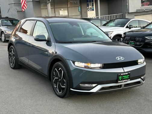 2024 Hyundai IONIQ 5 SEL