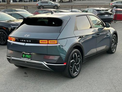 2024 Hyundai IONIQ 5 SEL