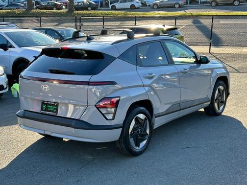 2024 Hyundai KONA EV SEL