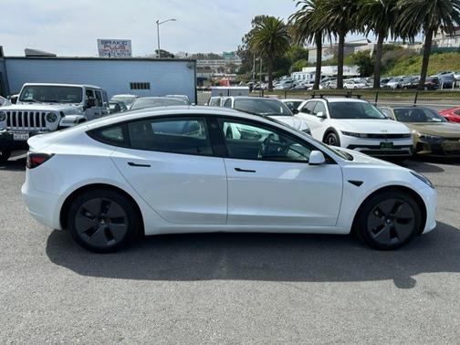 2023 Tesla Model 3 Standard Range