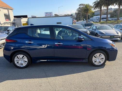 2024 Nissan Leaf S