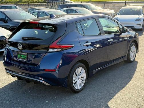 2024 Nissan Leaf S