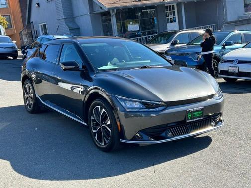 2022 Kia EV6 Wind