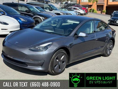 Midnight Silver Metallic 2023 Tesla Model 3 Standard Range