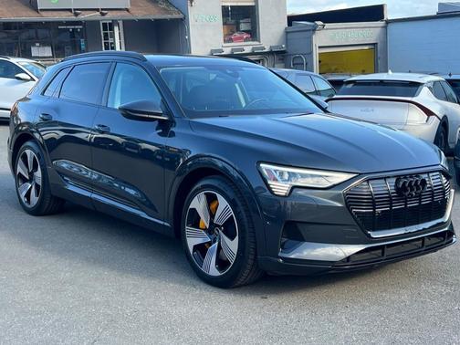 2023 Audi e-tron Premium Plus quattro