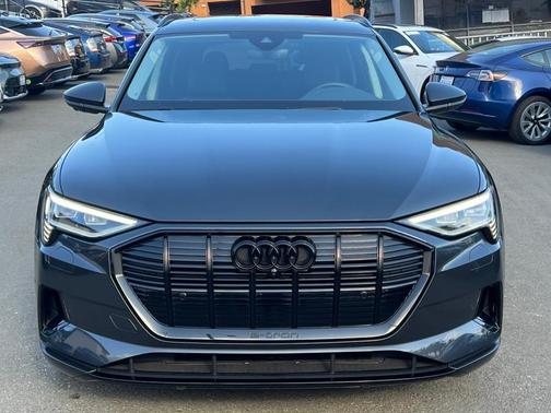 2023 Audi e-tron Premium Plus quattro