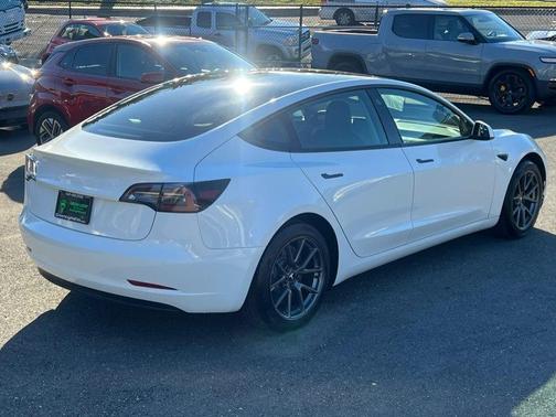2022 Tesla Model 3 Standard Range