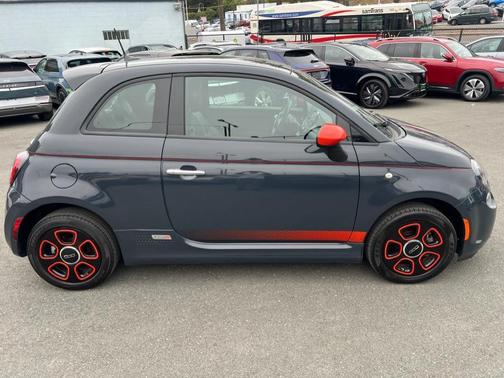2018 FIAT 500e Battery Electric
