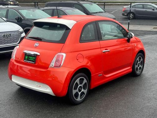 2017 FIAT 500e Battery Electric