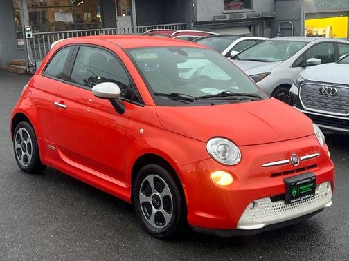 2017 FIAT 500e Battery Electric