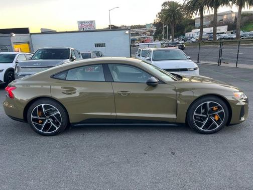 2023 Audi RS e-tron GT quattro