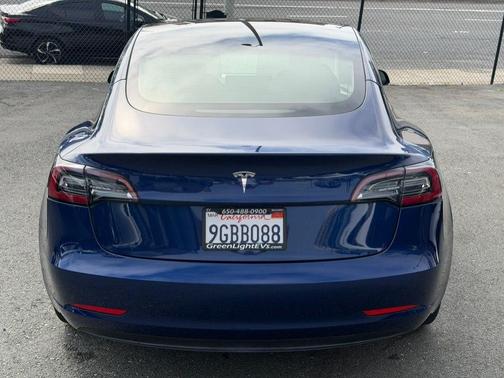 Deep Blue Metallic 2023 Tesla Model 3 Standard Range