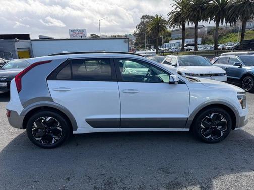 2023 Kia Niro EV Wave