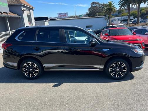 2018 Mitsubishi Outlander PHEV SEL