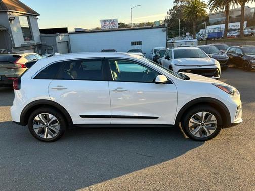 2022 Kia Niro EV S