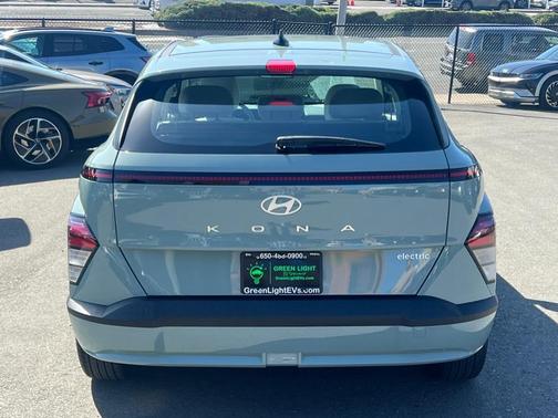 2024 Hyundai KONA EV SE
