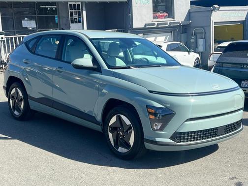 2024 Hyundai KONA EV SE