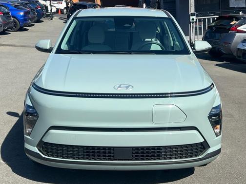 2024 Hyundai KONA EV SE
