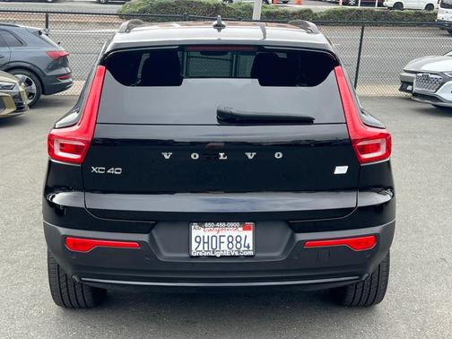 2023 Volvo XC40 Recharge Pure Electric Twin Core