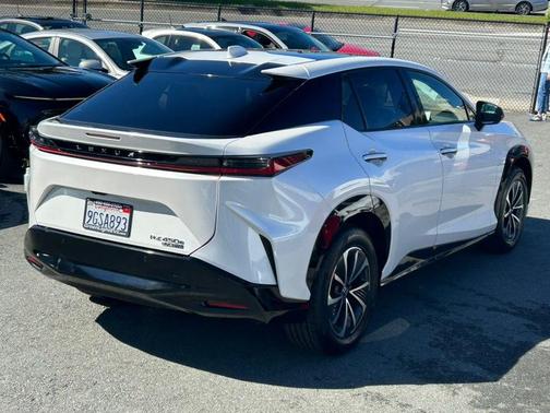 2023 Lexus RZ 450e Premium