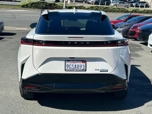 2023 Lexus RZ 450e Premium
