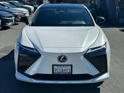 2023 Lexus RZ 450e Premium