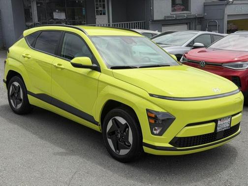 Neoteric Yellow 2024 Hyundai KONA EV SEL
