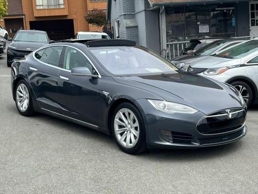 2016 Tesla Model S 70D