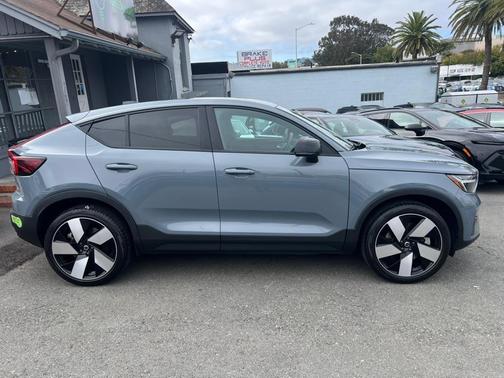 2023 Volvo C40 Recharge Pure Electric Twin eAWD Ultimate