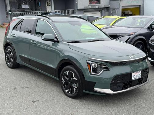 Cityscape Green 2023 Kia Niro EV Wind