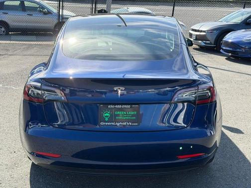 Deep Blue Metallic 2023 Tesla Model 3 Standard Range