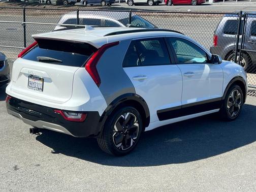 2023 Kia Niro EV Wave