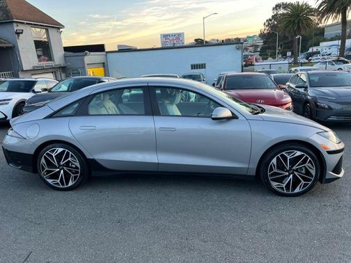 2023 Hyundai IONIQ 6 SEL
