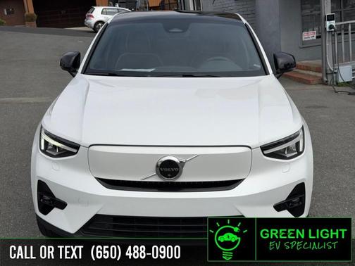 Crystal White Metallic 2023 Volvo C40 Recharge Pure Electric Twin Ultimate