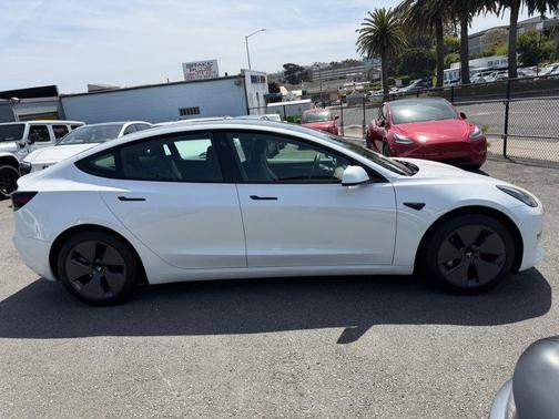 2023 Tesla Model 3 Standard Range