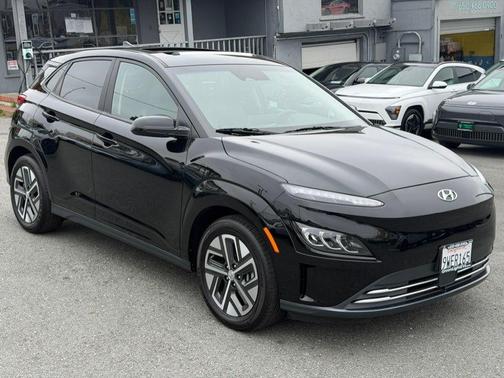 Abyss Black Pearl 2023 Hyundai KONA EV Limited