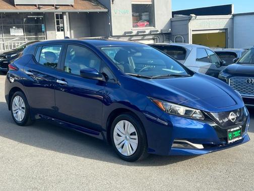2025 Nissan Leaf S