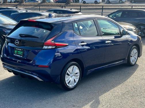 2025 Nissan Leaf S