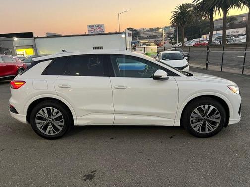 2023 Audi Q4 e-tron Premium Plus 40 RWD