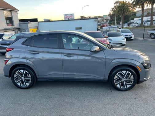 2023 Hyundai KONA EV SEL