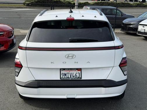 2024 Hyundai KONA EV SEL